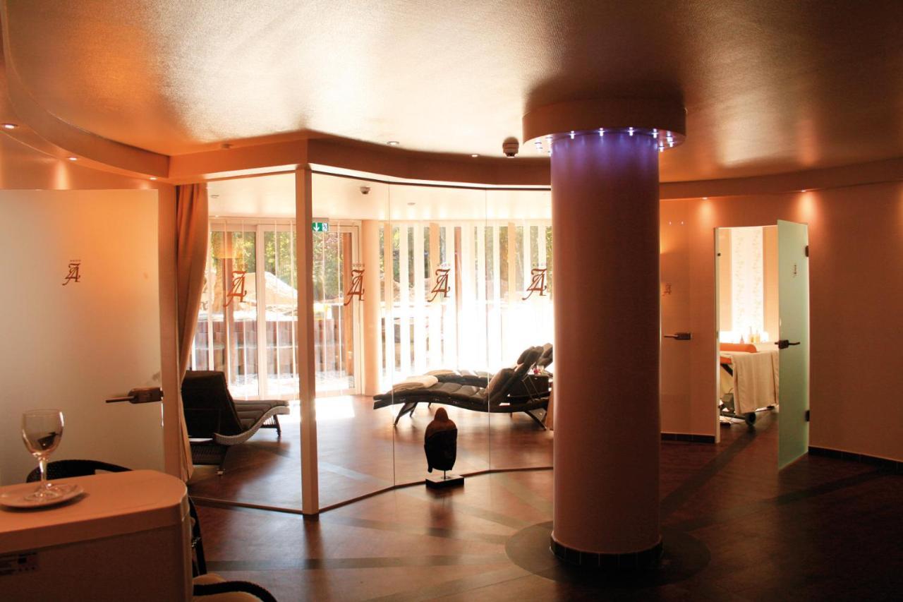 Golf- Und Wellnesshotel Amtsheide Bad Bevensen Buitenkant foto