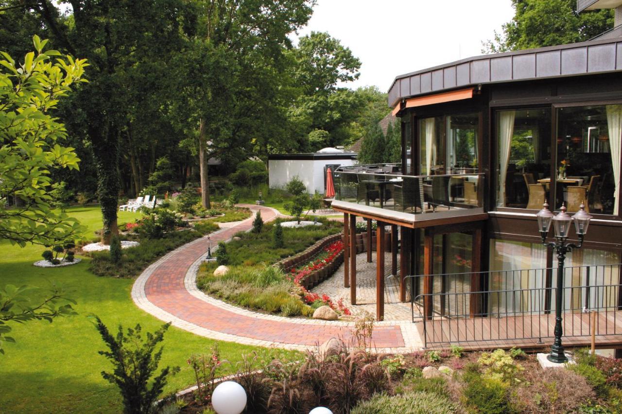 Golf- Und Wellnesshotel Amtsheide Bad Bevensen Buitenkant foto