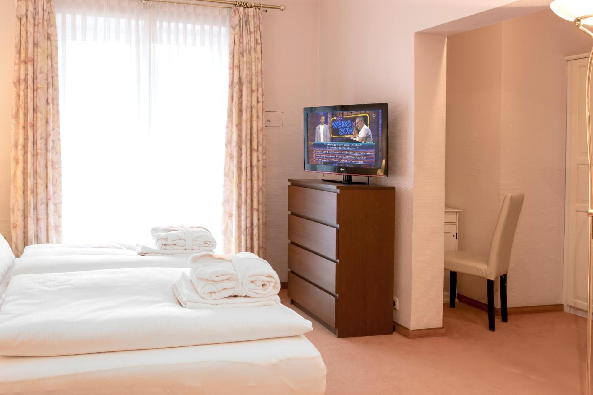 Golf- Und Wellnesshotel Amtsheide Bad Bevensen Buitenkant foto
