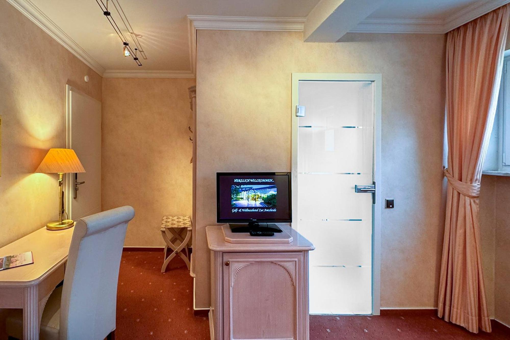 Golf- Und Wellnesshotel Amtsheide Bad Bevensen Buitenkant foto